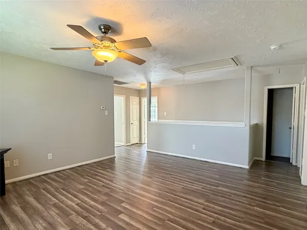 $2,100 | 6622 Grant Drive, Magnolia, TX 77354