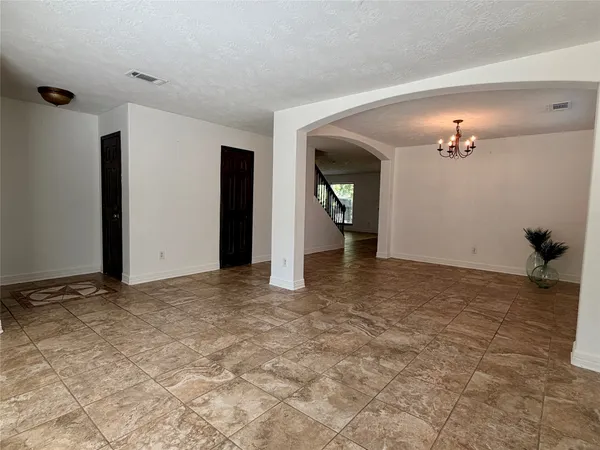 $2,100 | 6622 Grant Drive, Magnolia, TX 77354