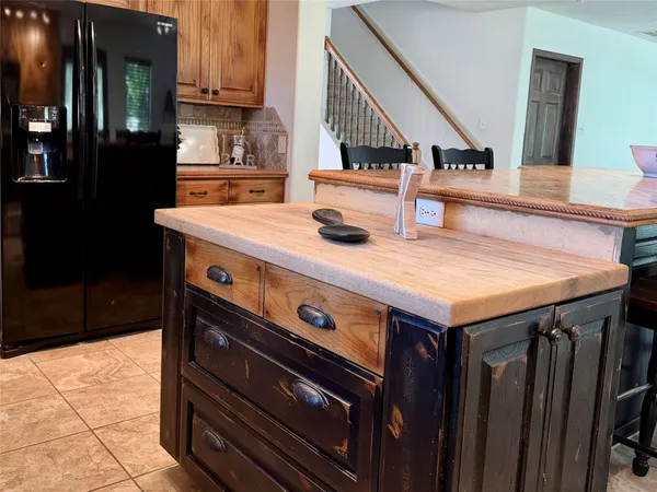 $2,100 | 6622 Grant Drive, Magnolia, TX 77354