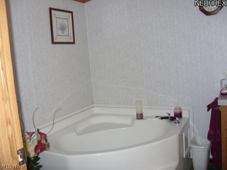 8343 Banner Road Cambridge, OH 43725 - Photo 8 of 21 Gallery Image 8