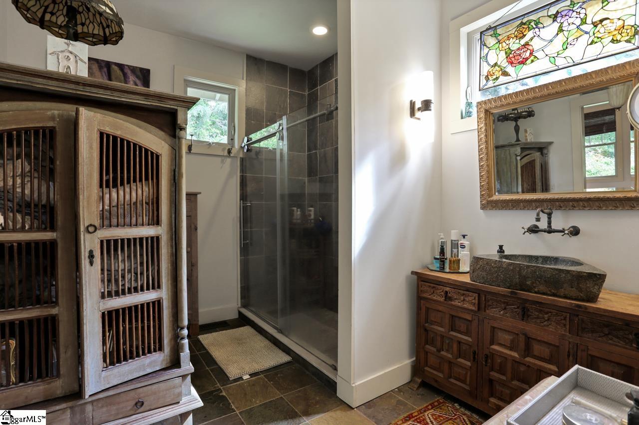 831 Rutherford Road Greenville, SC 29609 - Photo 18 of 36 Gallery Image 18