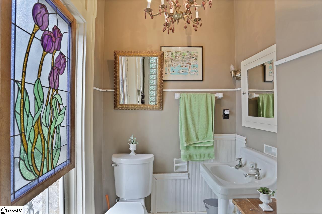 831 Rutherford Road Greenville, SC 29609 - Photo 24 of 36 Gallery Image 24