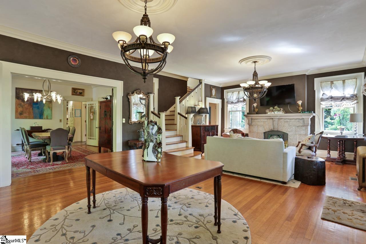 831 Rutherford Road Greenville, SC 29609 - Photo 4 of 36 Gallery Image 4