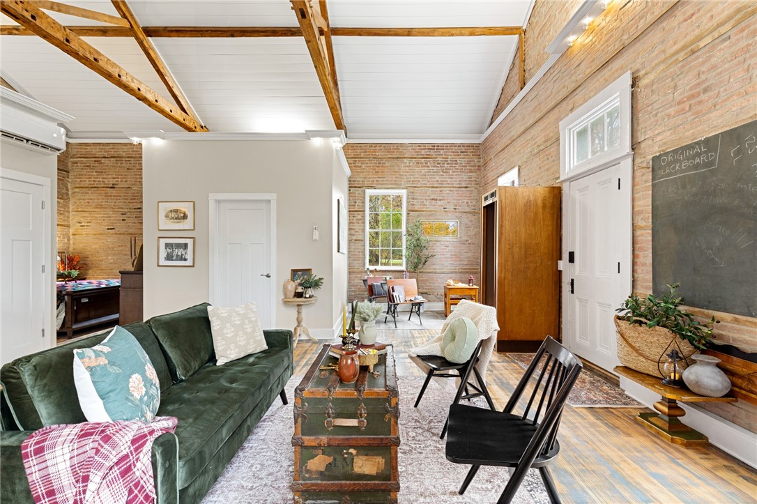 465 Marsh Road Pittsford, NY 14534 - Photo 7 of 46