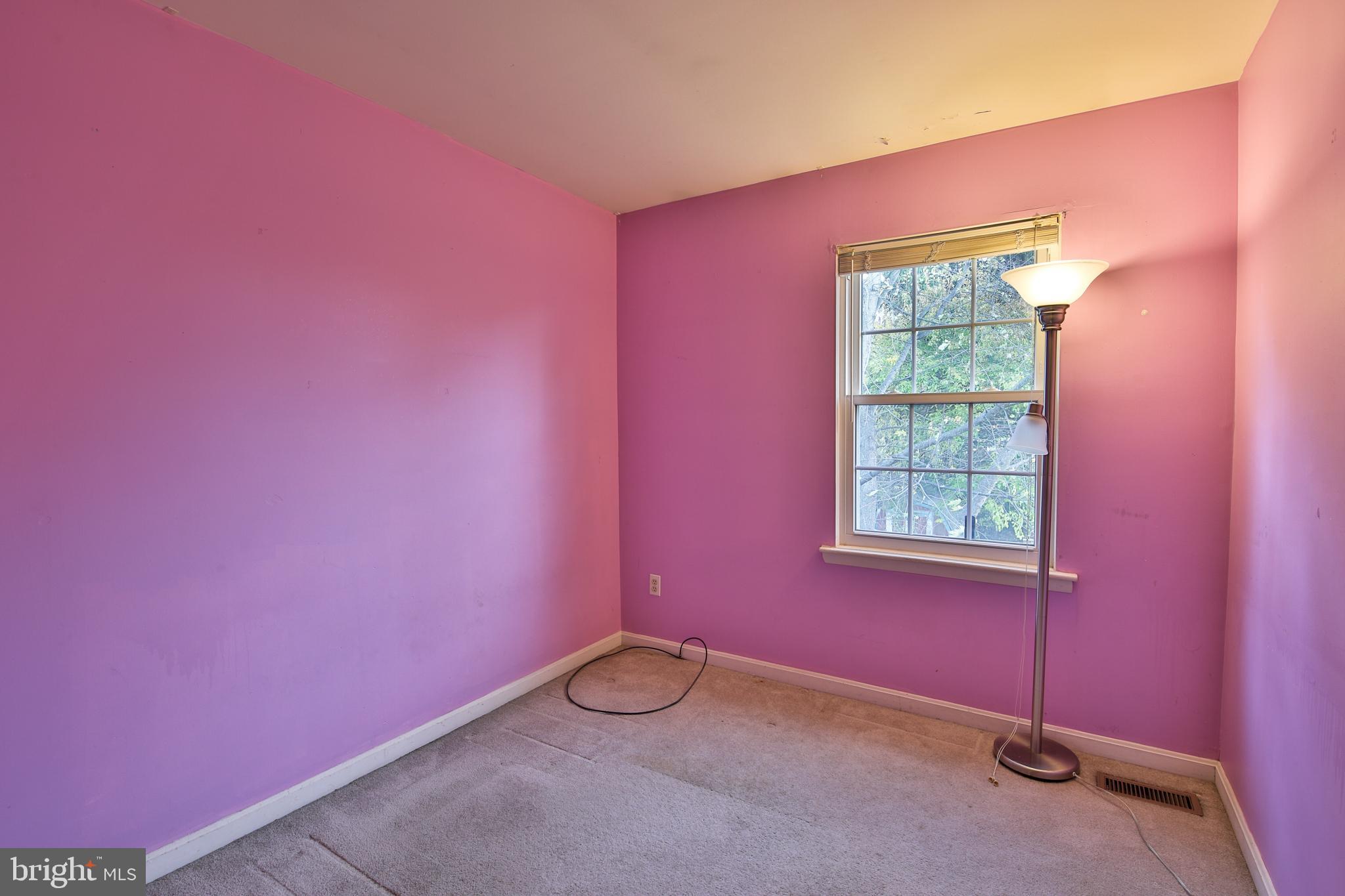 531 Locust Avenue Westminster, MD 21157 - Photo 17 of 31 an empty room with windows