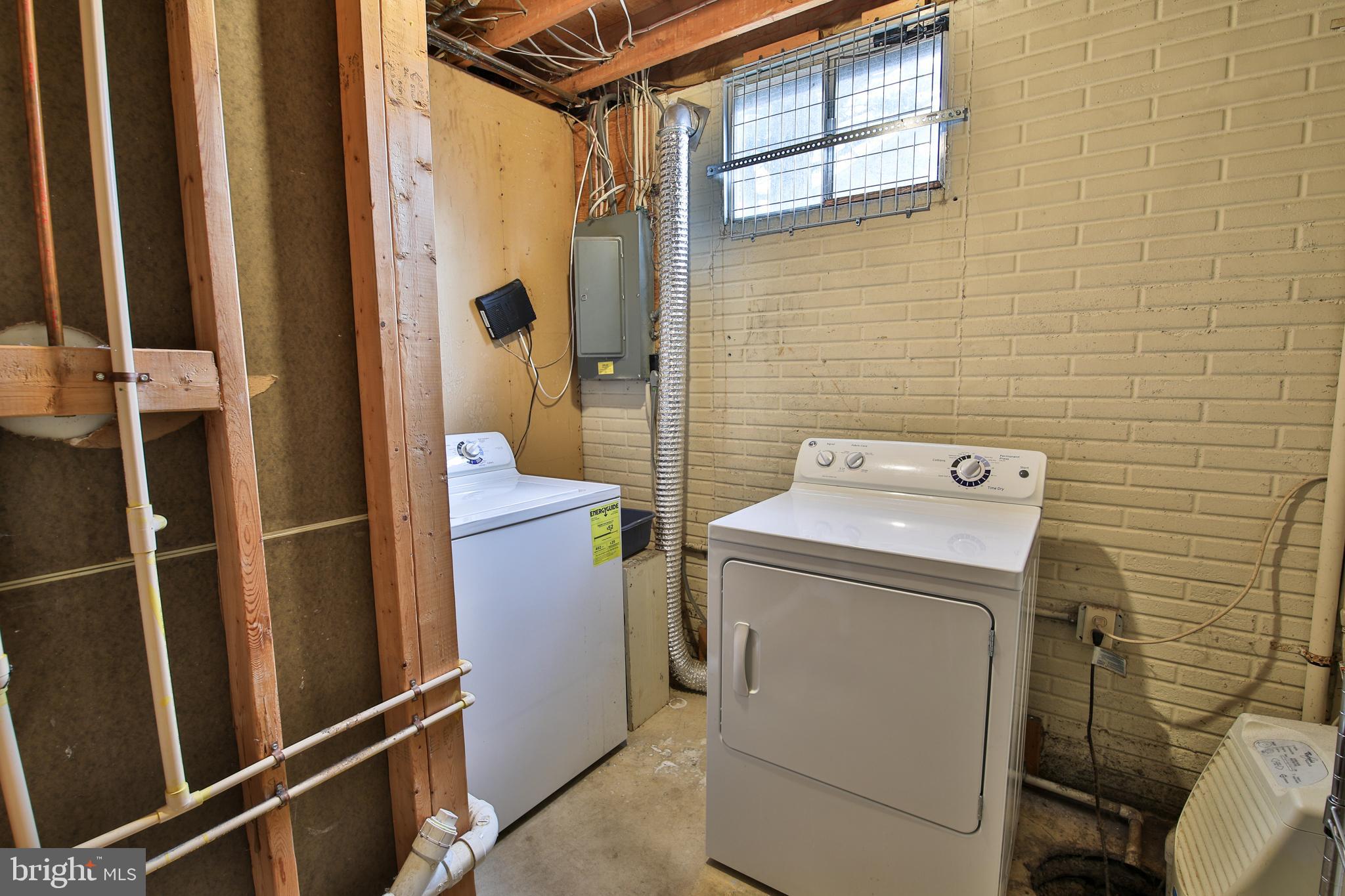 531 Locust Avenue Westminster, MD 21157 - Photo 23 of 31 a bathroom with a sink and toilet
