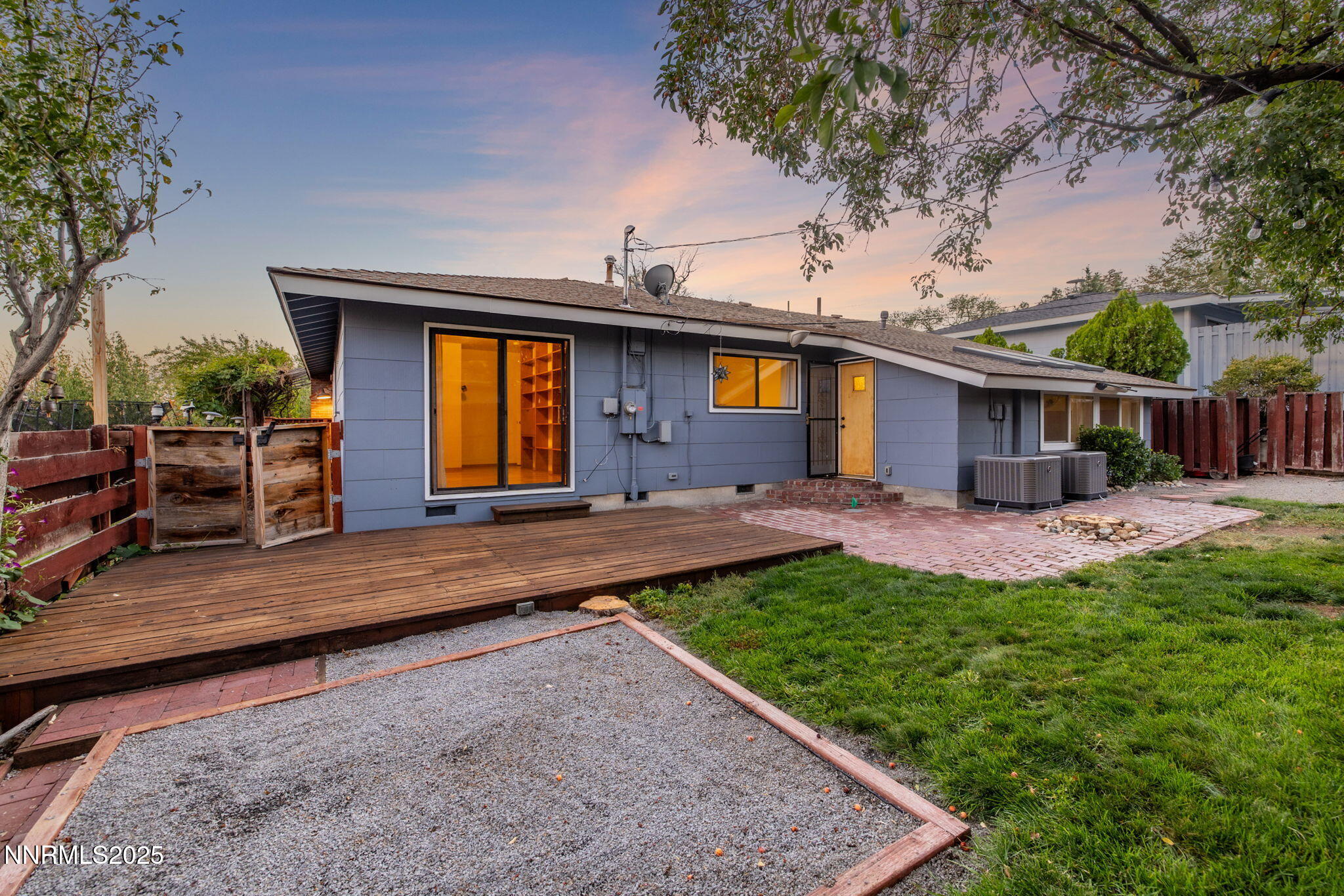 1835 Marlette Avenue Reno, NV 89503 - Photo 4 of 36 a front view of house with yard and outdoor seating