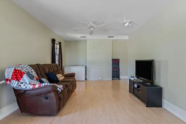 $225,000 | 24291 Highway 19, Canton, TX 75103