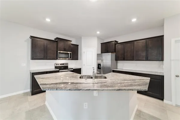$2,300 | 5313 Northwest 48th Lane, Ocala, FL 34482
