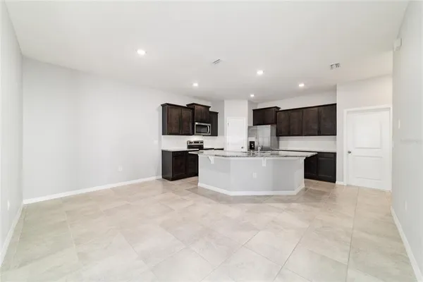 $2,300 | 5313 Northwest 48th Lane, Ocala, FL 34482