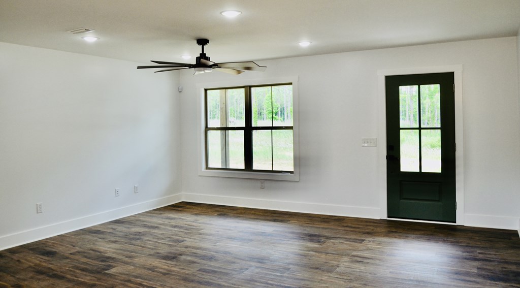 758 South Watford Road Slocomb, AL 36375 - Photo 12 of 48