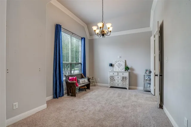 a view of an entryway with workspace