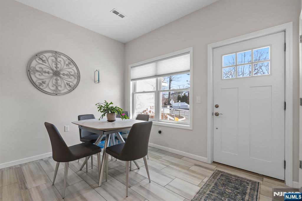 165 Lakeside Road, Unit 8 West Milford, NJ 07421 - Photo 8 of 41
