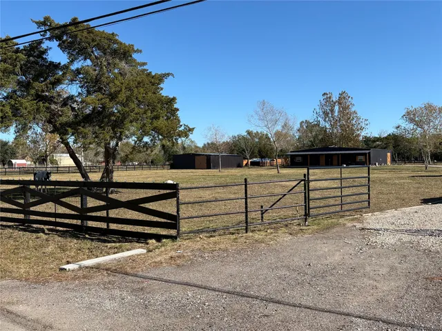 $679,000 | 6407 Avenue O, Santa Fe, TX 77510