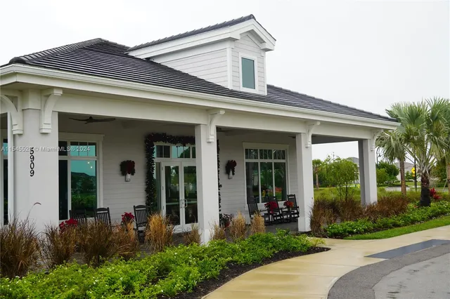 $4,000 | 6047 Ellerston Way, Unit 2121, Immokalee, FL 34142