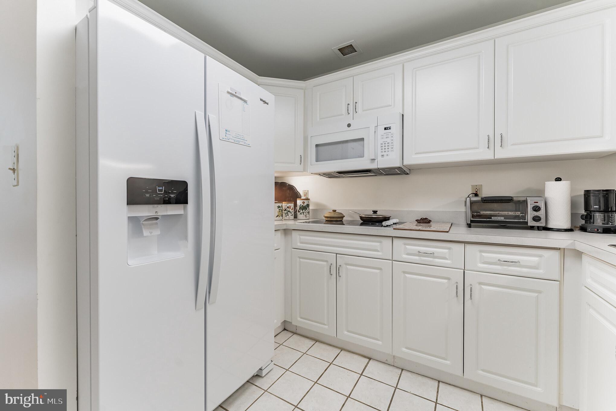 2327 Windrow Drive Princeton, NJ 08540 - Photo 6 of 27