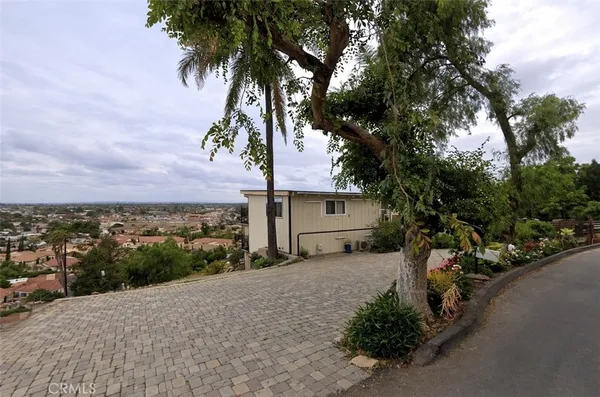 $4,195 | 12221 Circula Panorama Place, North Tustin, CA 92705
