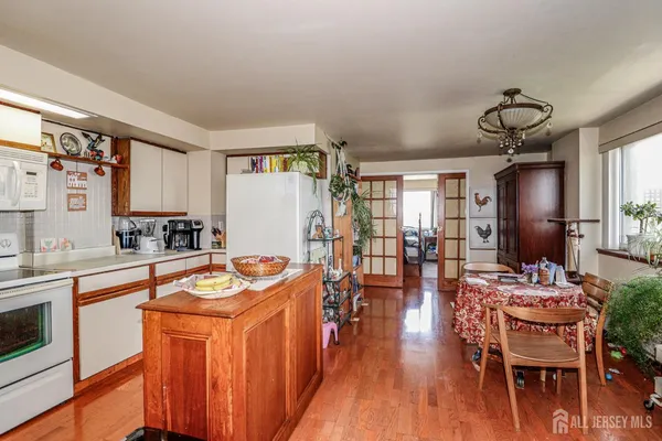 $400,000 | 40 Fayette Street, Unit 57, Perth Amboy, NJ 08861