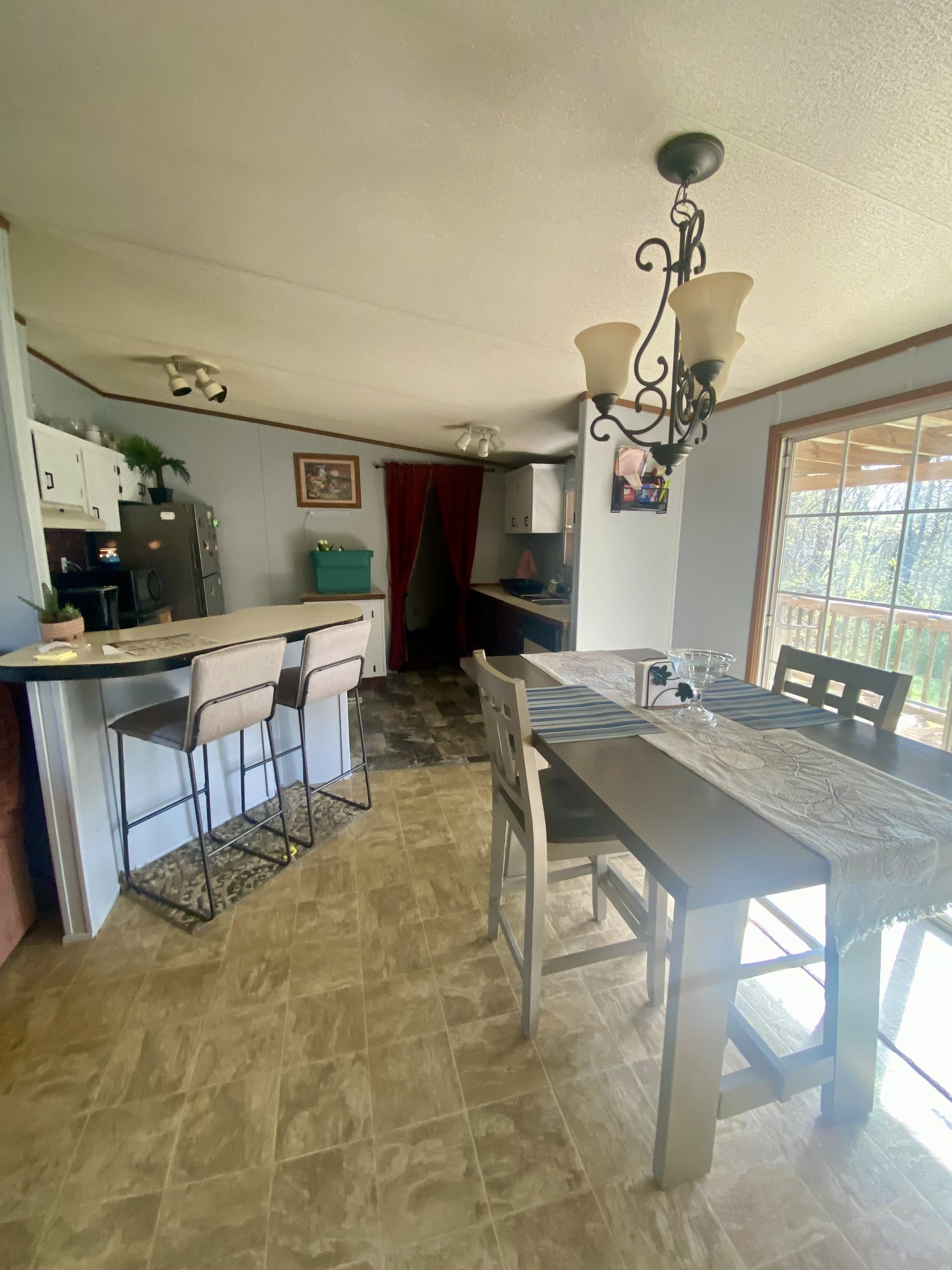 5138 Penthouse Road Cookeville, TN 38506 - Photo 3 of 6 a view of a dining room with furniture
