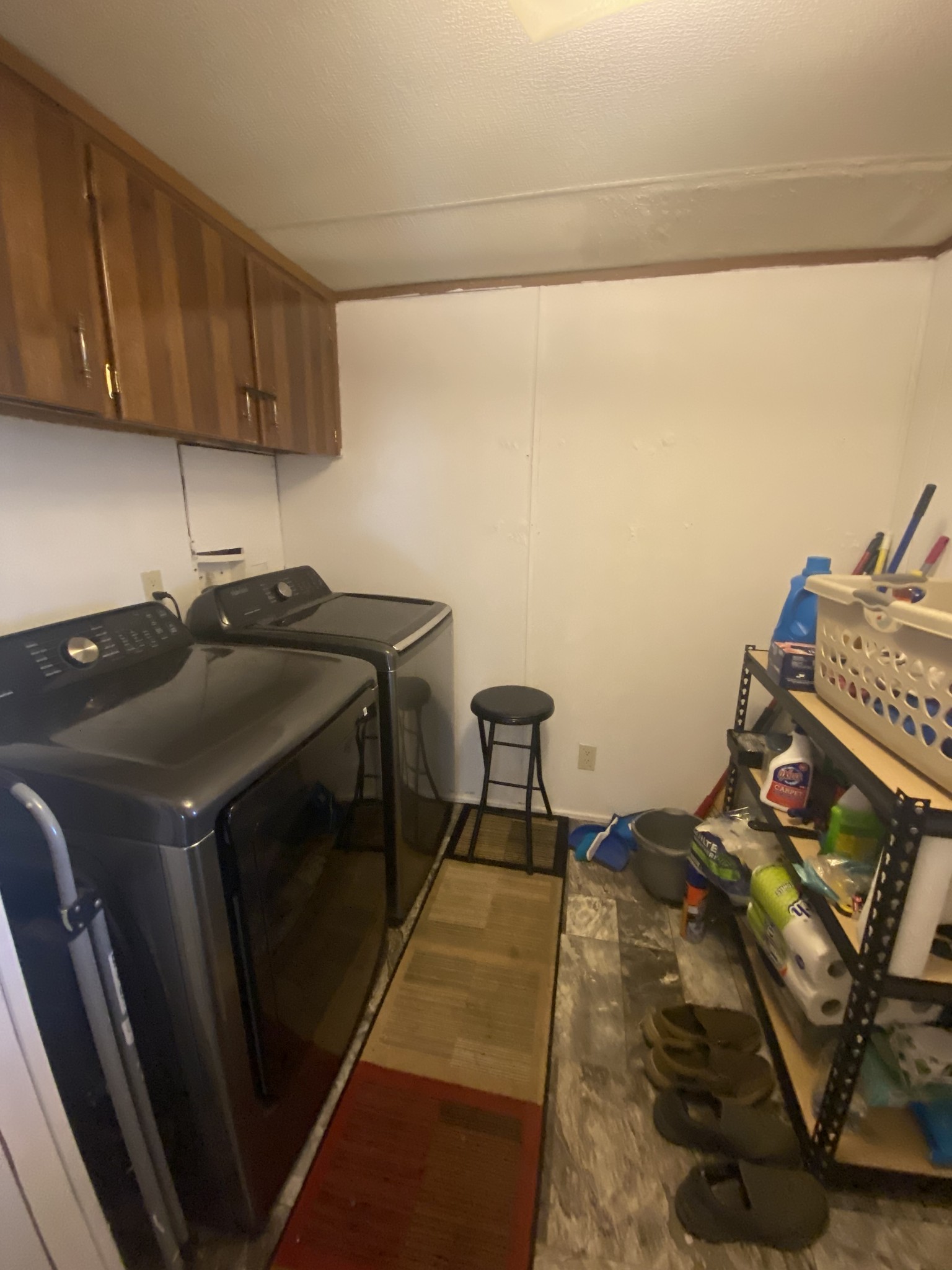 5138 Penthouse Road Cookeville, TN 38506 - Photo 5 of 6 a utility room with dryer washer and dryer