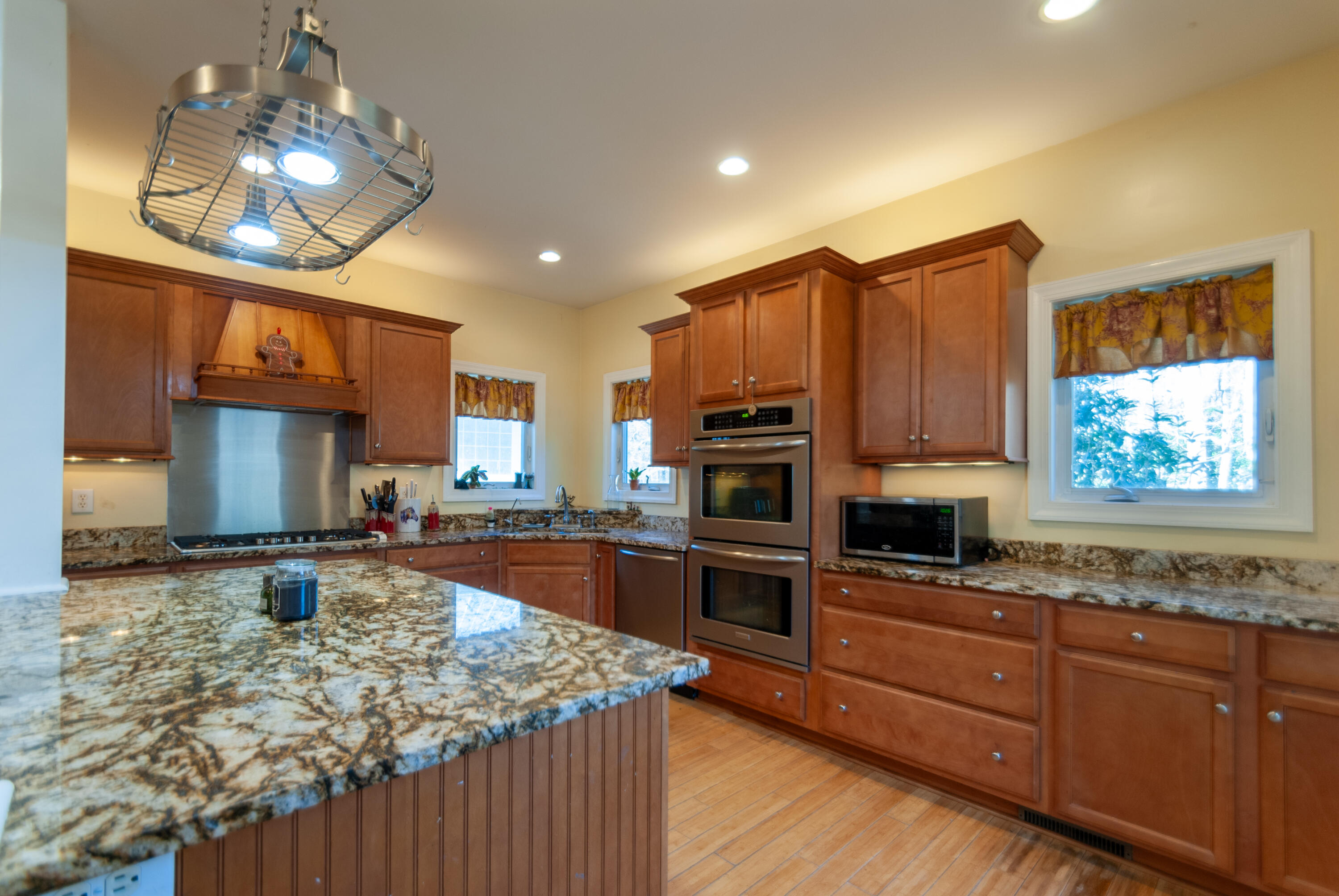 473 New Valley Road Summerville, SC 29486 - Photo 2 of 59 Kitchen