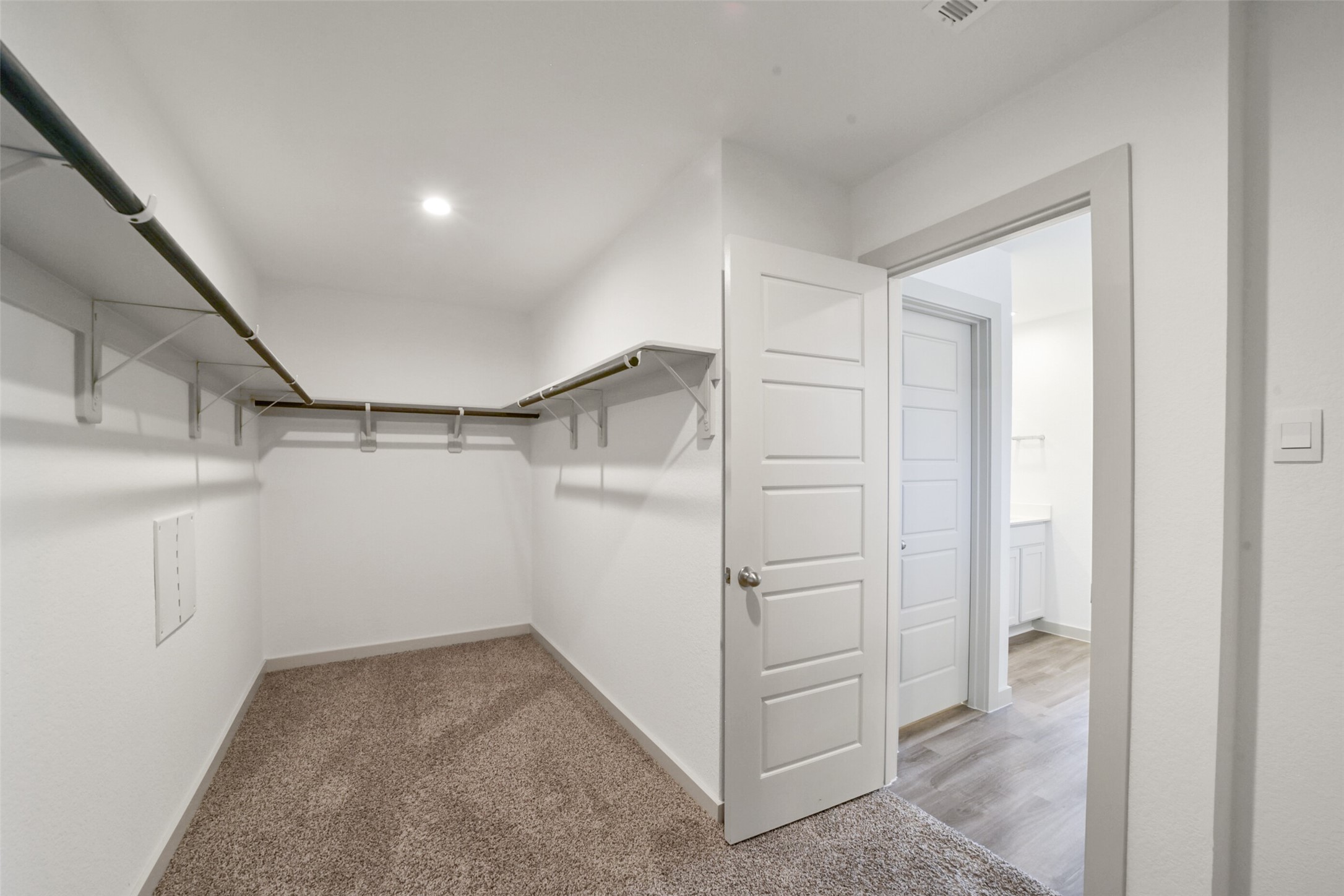 7834 Wrangler Shack Lane Rosharon, TX 77583 - Photo 16 of 29 Ample Walk-in Closet