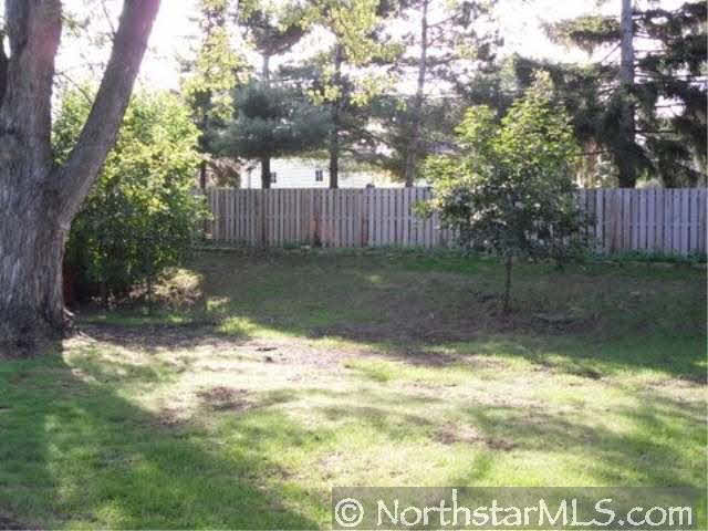 1158 Ruggles Street Roseville, MN 55113 - Photo 3 of 9