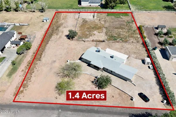 $899,000 | 2200 East Melrose Street, Gilbert, AZ 85297