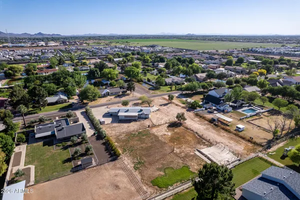 $899,000 | 2200 East Melrose Street, Gilbert, AZ 85297