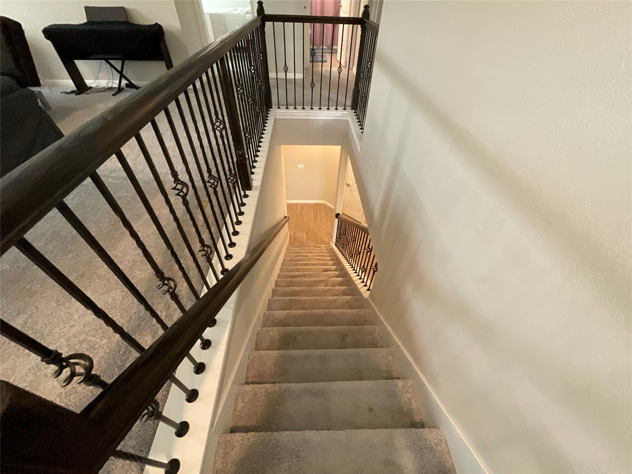 5425 Durango Pass Austin, TX 78724 - Photo 23 of 31 Stairway