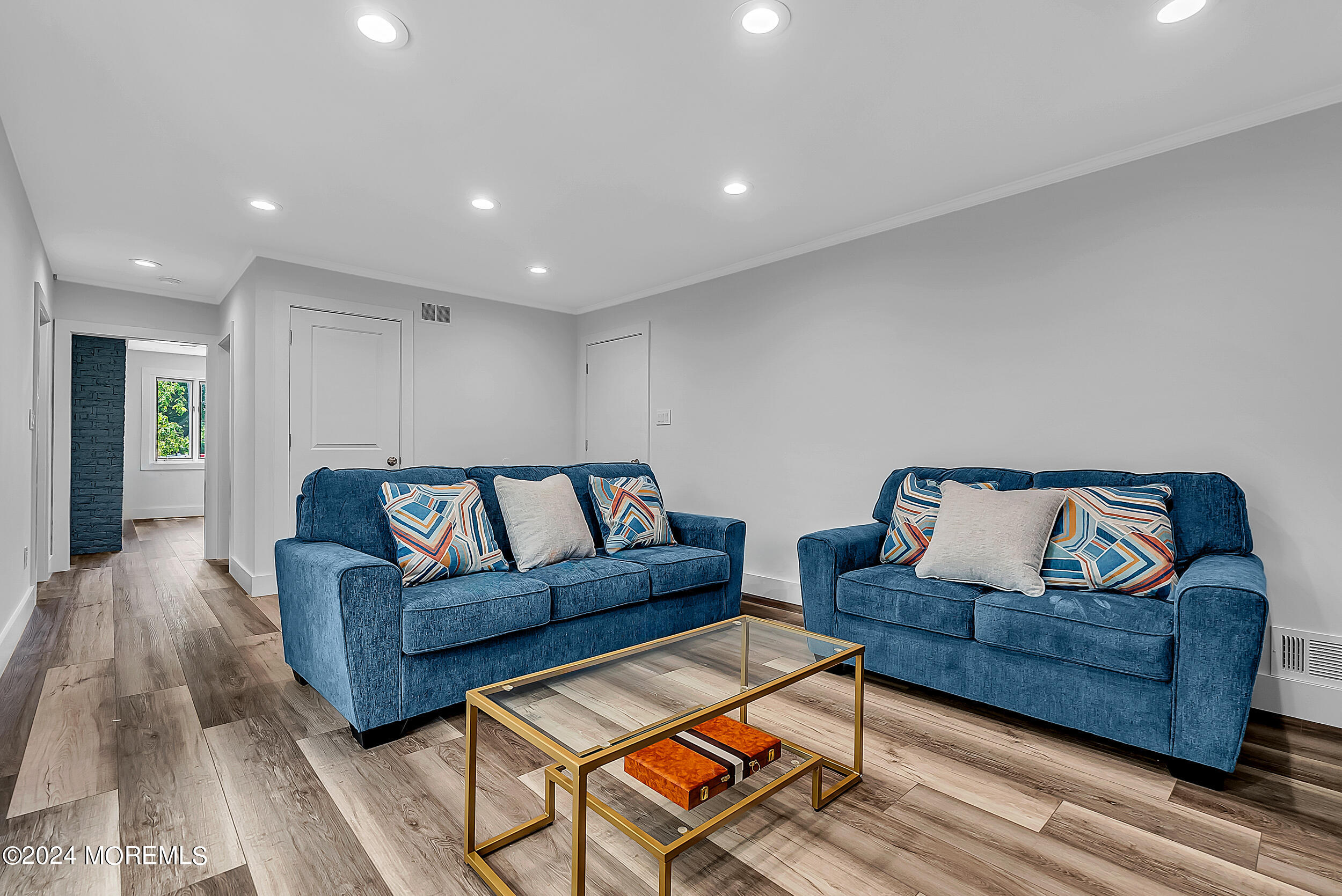 295 Jerome Avenue Oakhurst, NJ 07755 - Photo 11 of 34 023