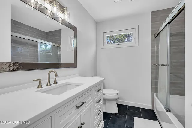 $2,400 | 295 Jerome Avenue, Oakhurst, NJ 07755