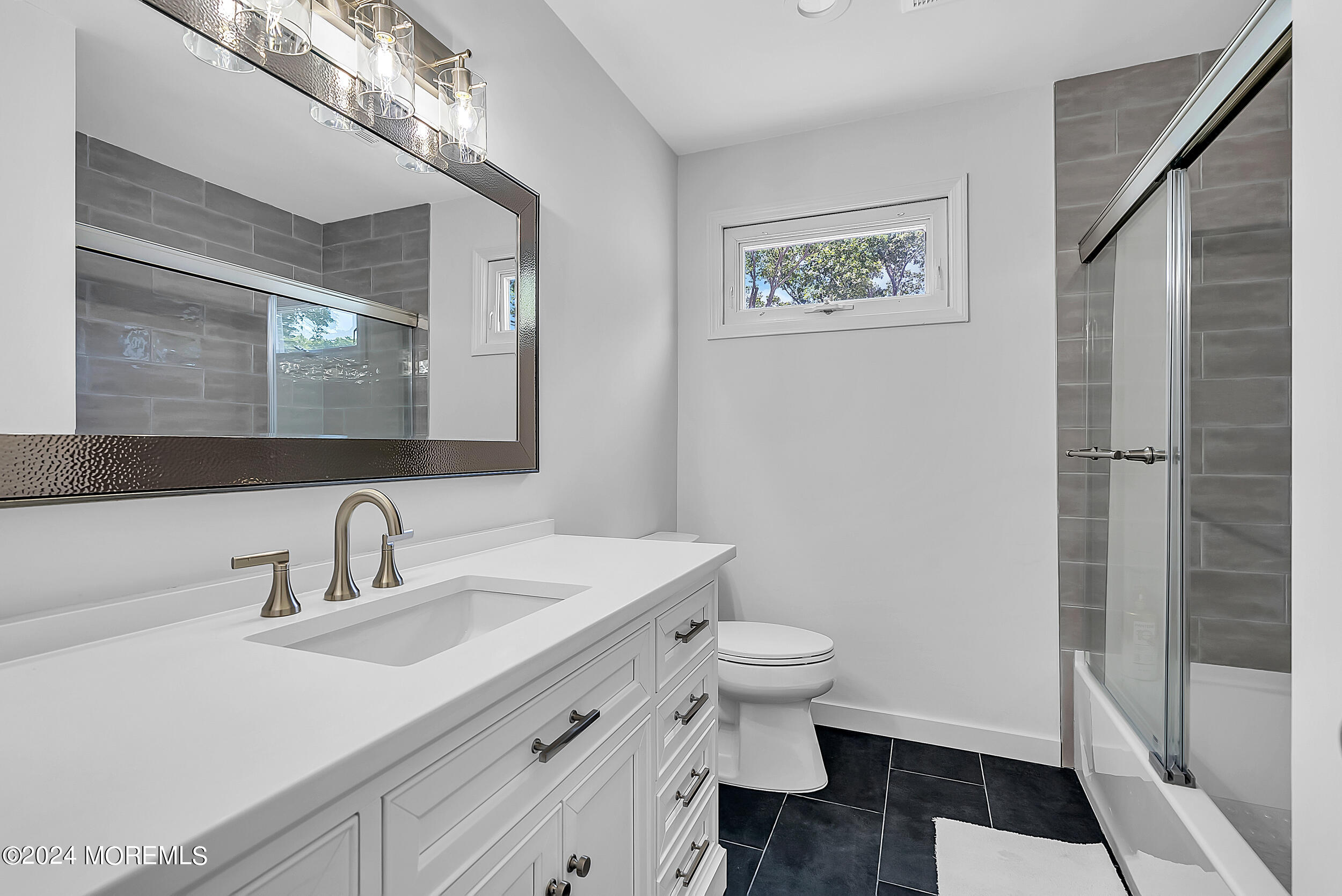 295 Jerome Avenue Oakhurst, NJ 07755 - Photo 13 of 34 032