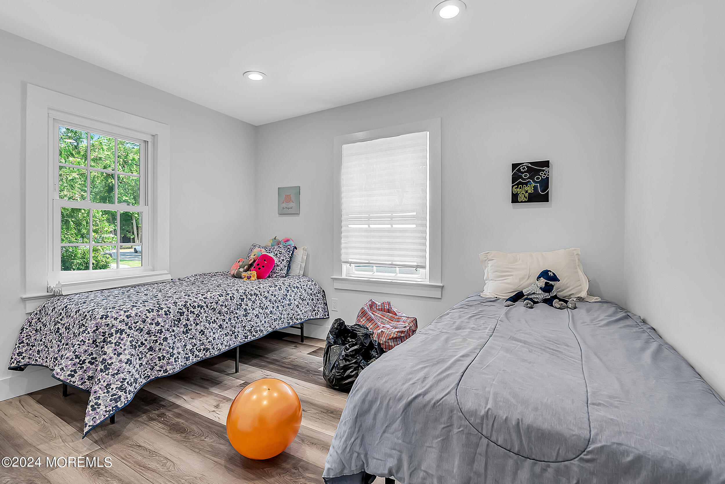 295 Jerome Avenue Oakhurst, NJ 07755 - Photo 15 of 34 027