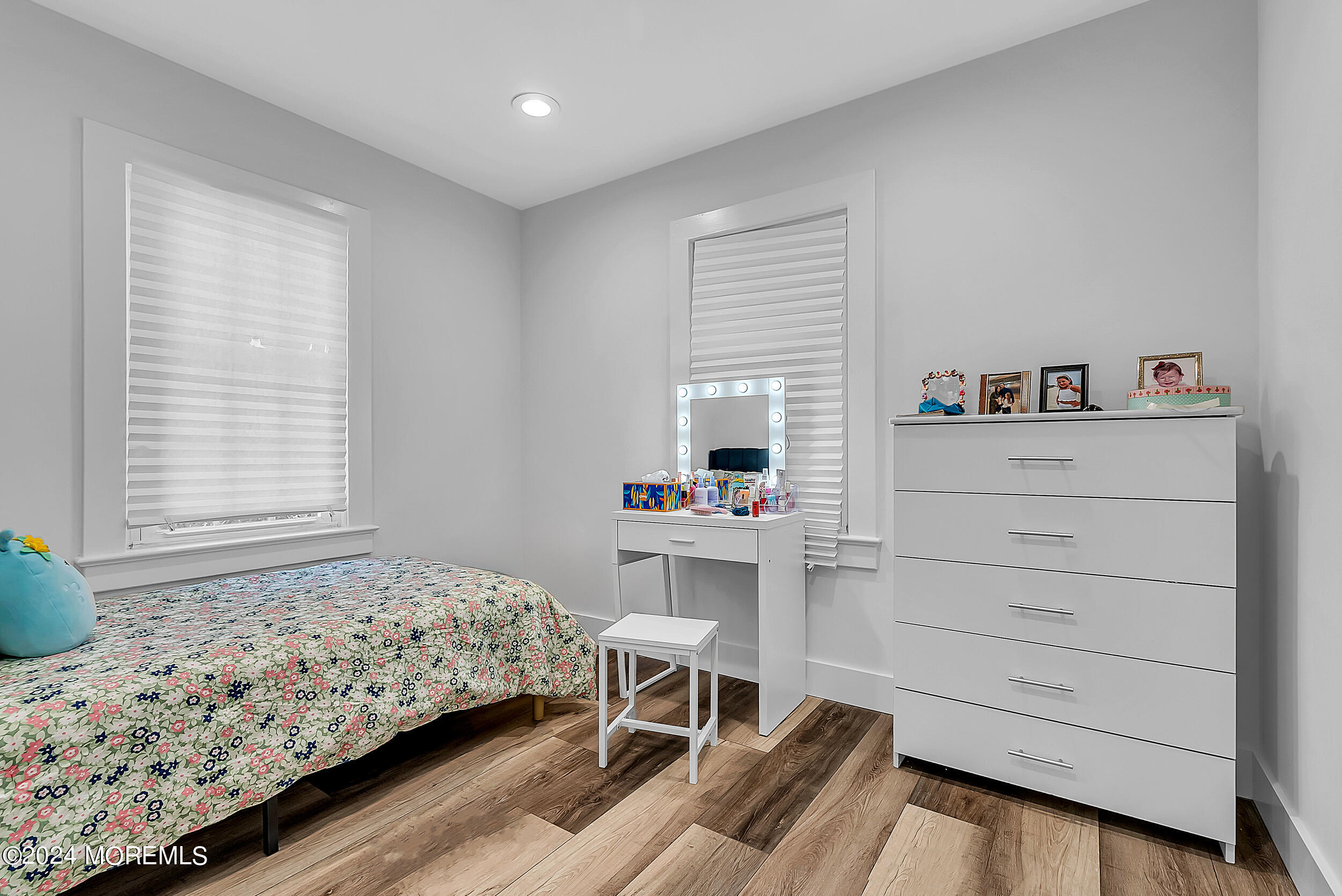 295 Jerome Avenue Oakhurst, NJ 07755 - Photo 16 of 34 028