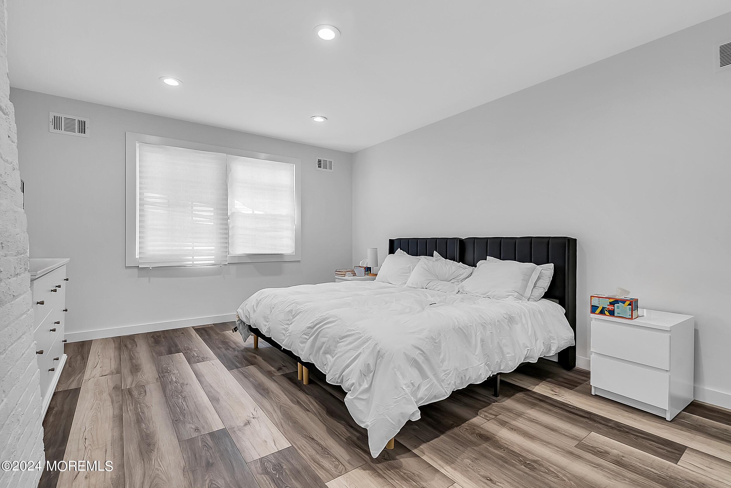 295 Jerome Avenue Oakhurst, NJ 07755 - Photo 18 of 34 30