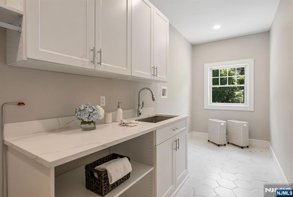 520 Clinton Avenue Wyckoff, NJ 07481 - Photo 31 of 50