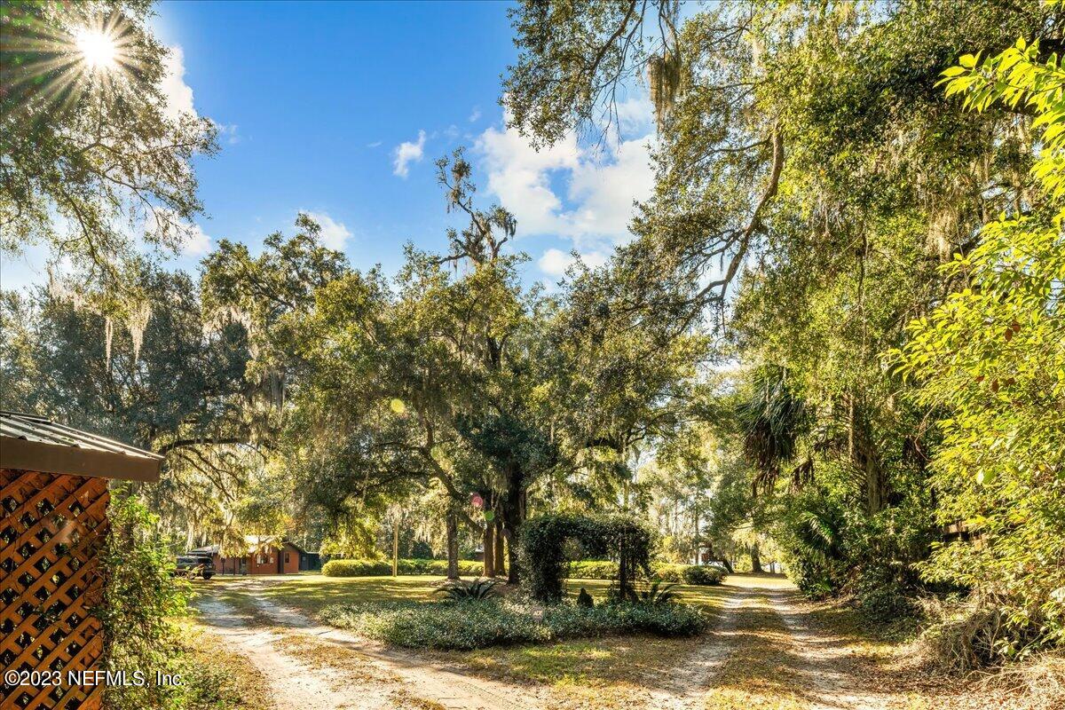121 Peniel Church Road Palatka, FL 32177 - Photo 3 of 81 01-JWLeePhoto-8520