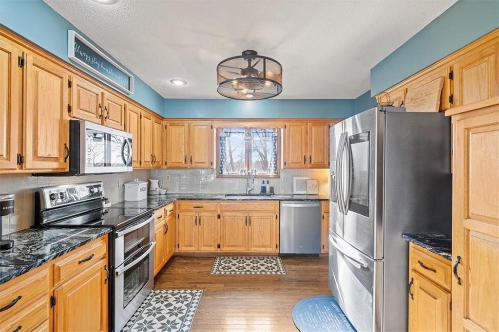 35710 East Truman Road Oak Grove, MO 64075 - Photo 9 of 42