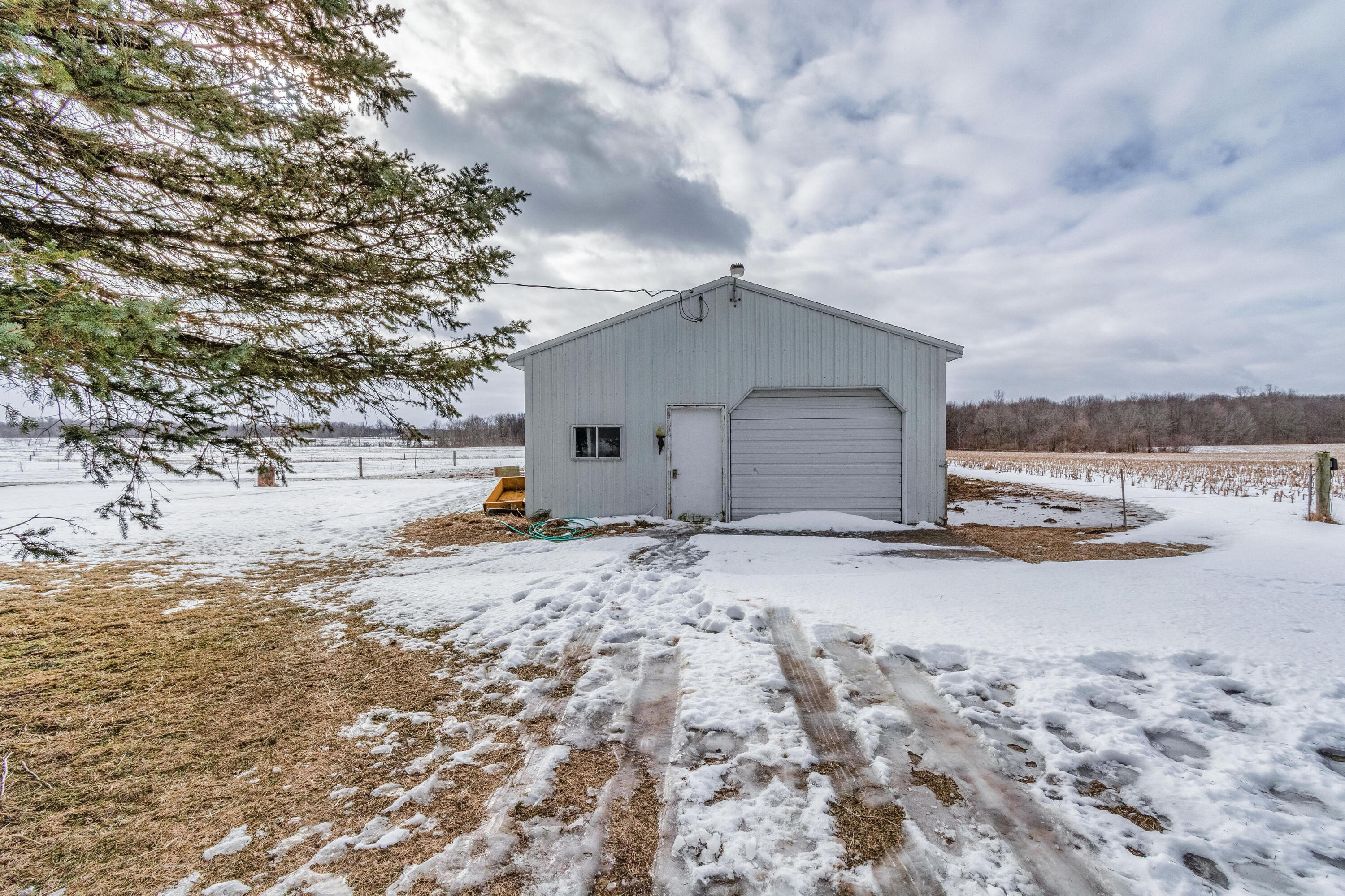 6971 Austin Road Camden, MI 49232 - Photo 9 of 31 16