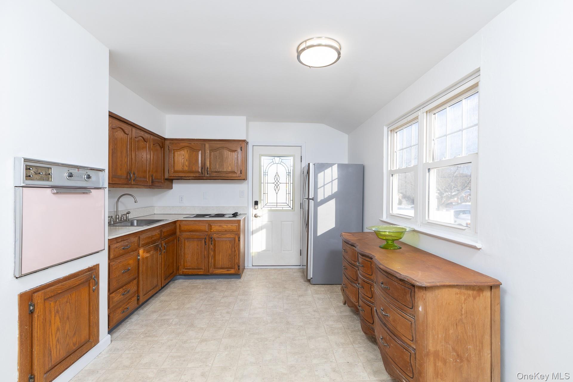 3 Exeter Road East Patchogue, NY 11772 - Photo 2 of 20