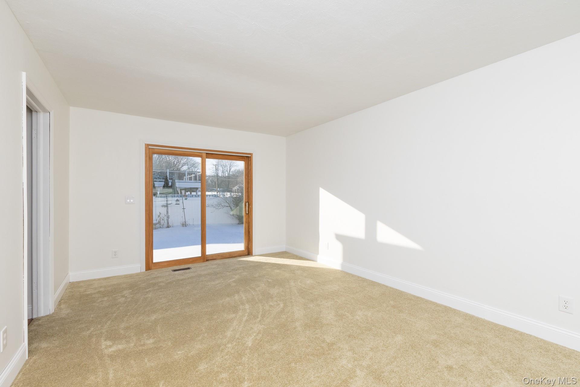 3 Exeter Road East Patchogue, NY 11772 - Photo 9 of 20