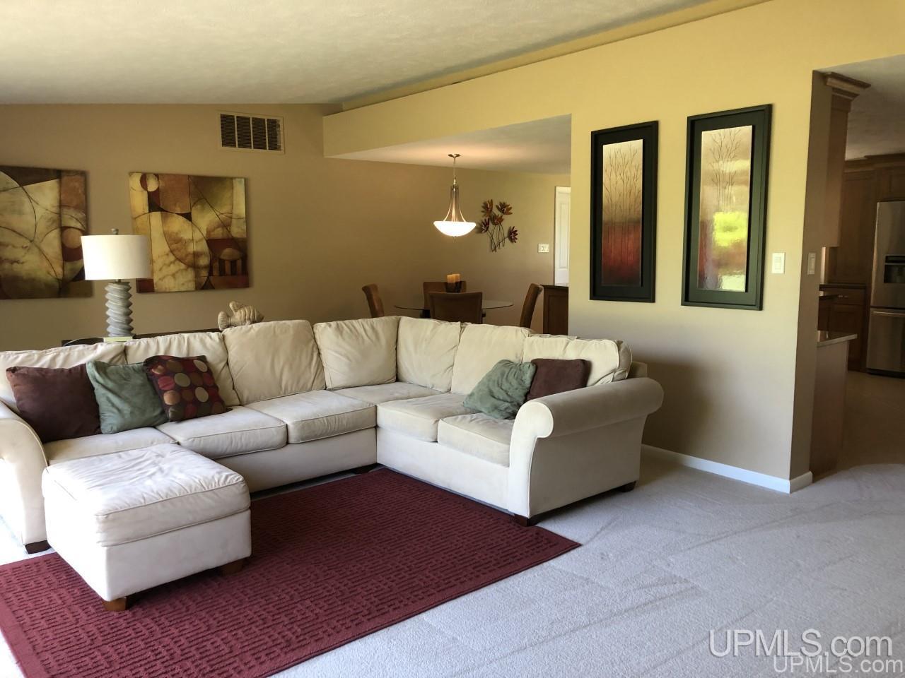 5368 12th Road Escanaba, MI 49829 - Photo 7 of 33
