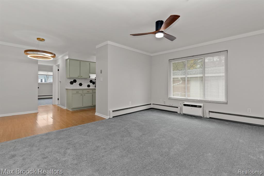 15249 East 9 Mile Road Eastpointe, MI 48021 - Photo 2 of 15