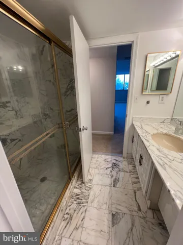 $618,000 | 1101 South Arlington Ridge Road, Unit 704, Arlington, VA 22202