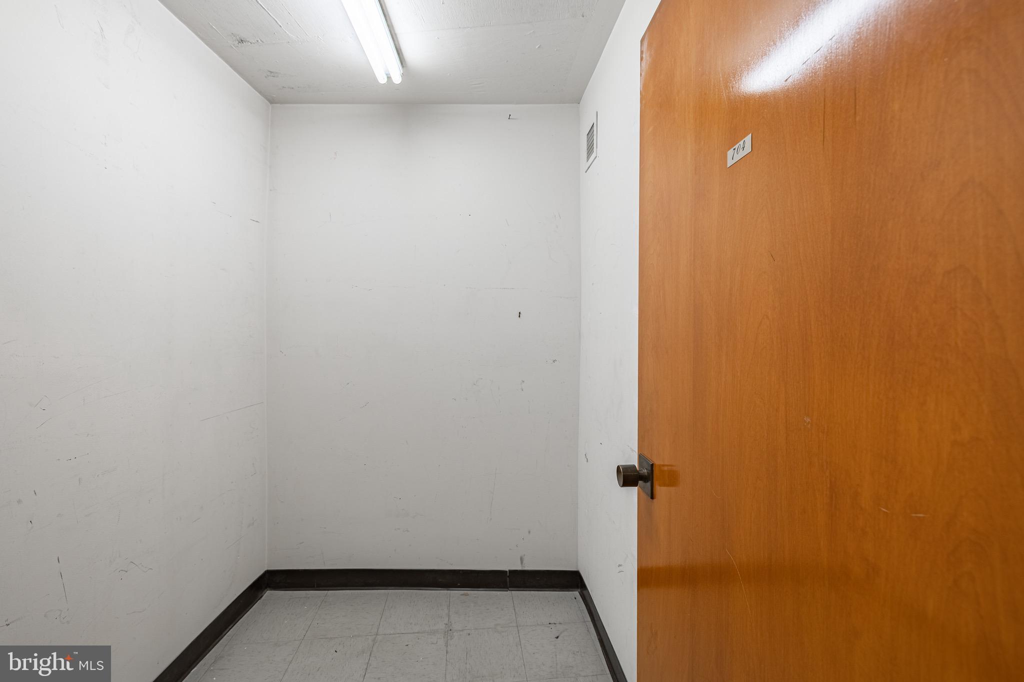 1101 South Arlington Ridge Road, Unit 704 Arlington, VA 22202 - Photo 53 of 70 LARGE STORAGE UNIT - Comes with Sale