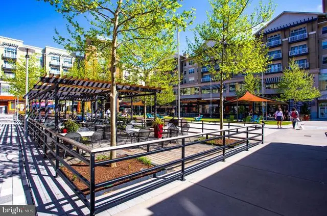 $618,000 | 1101 South Arlington Ridge Road, Unit 704, Arlington, VA 22202