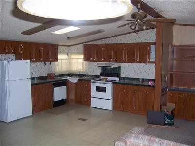 125 Creek Road Lancaster, KY 40444 - Photo 8 of 13 Kitchen