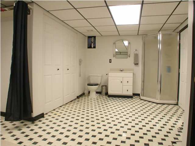 9720 3rd Street Road Louisville, KY 40272 - Photo 15 of 17 Additional Photo