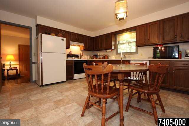 3861 Trout Run Road York, PA 17406 - Photo 2 of 25 Gallery Image 2